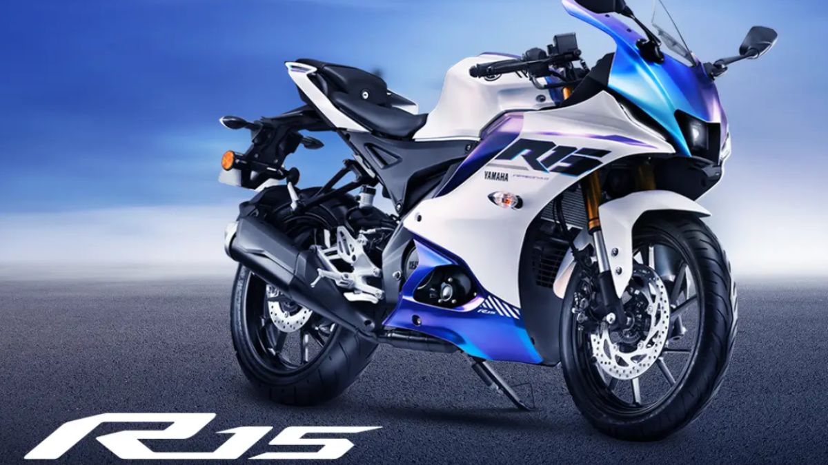 ₹1.85 लाख में Yamaha R15 V4 review – real sports bike feel और premium design